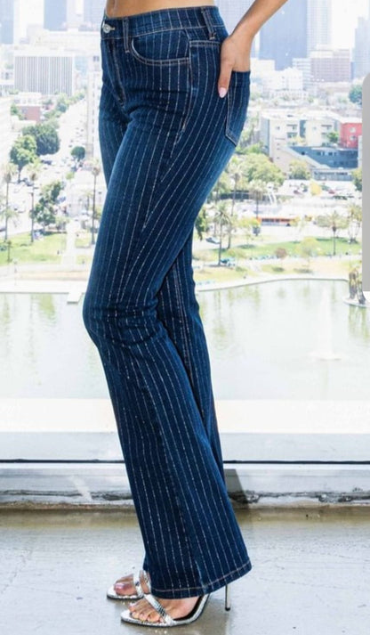 Vibrant thin metallic lines jeans