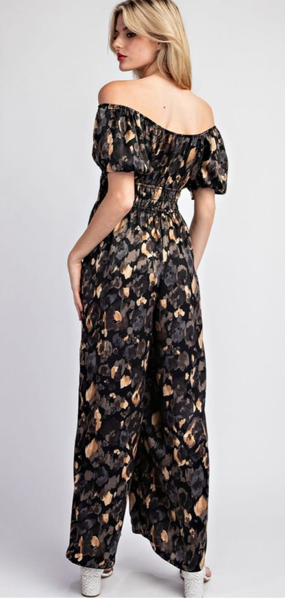 Jumpsuit Digital print negro. Puff sleeve