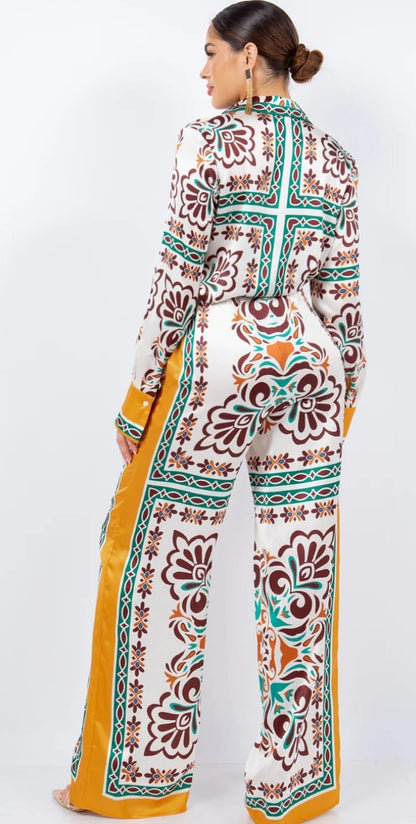 Contrast waist tailored pants with V-Neck Vest top